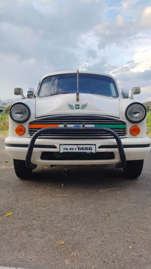 Hindustan Motors Ambassador Grand 2000 DSZ