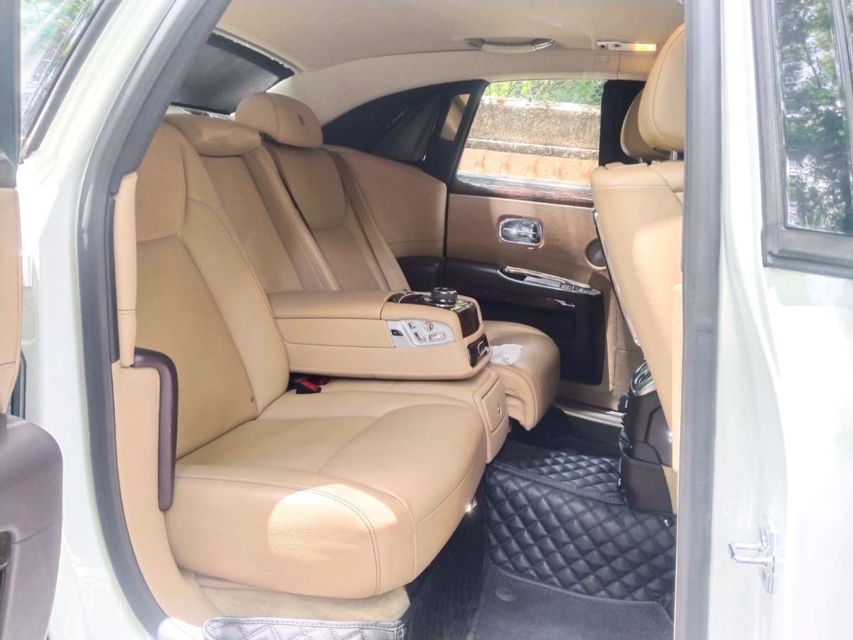 Rolls-Royce  Ghost Series - Image 12