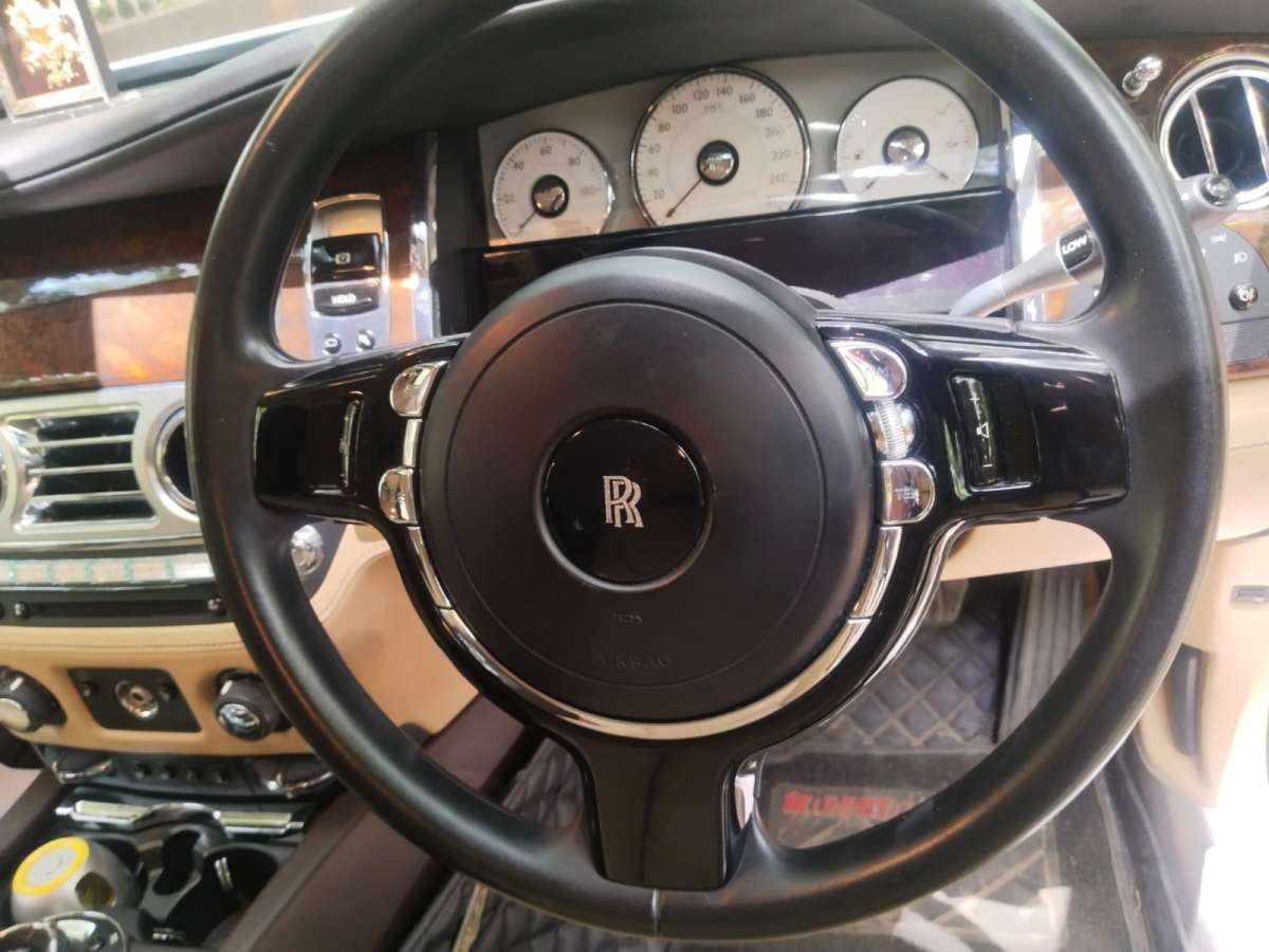 Rolls-Royce  Ghost Series - Image 10