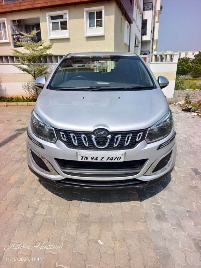 Mahindra Marazzo M2