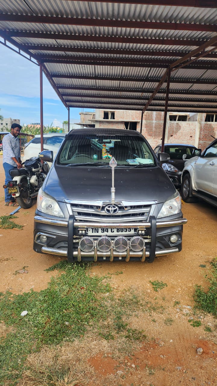Toyota Innova 2.5 VX