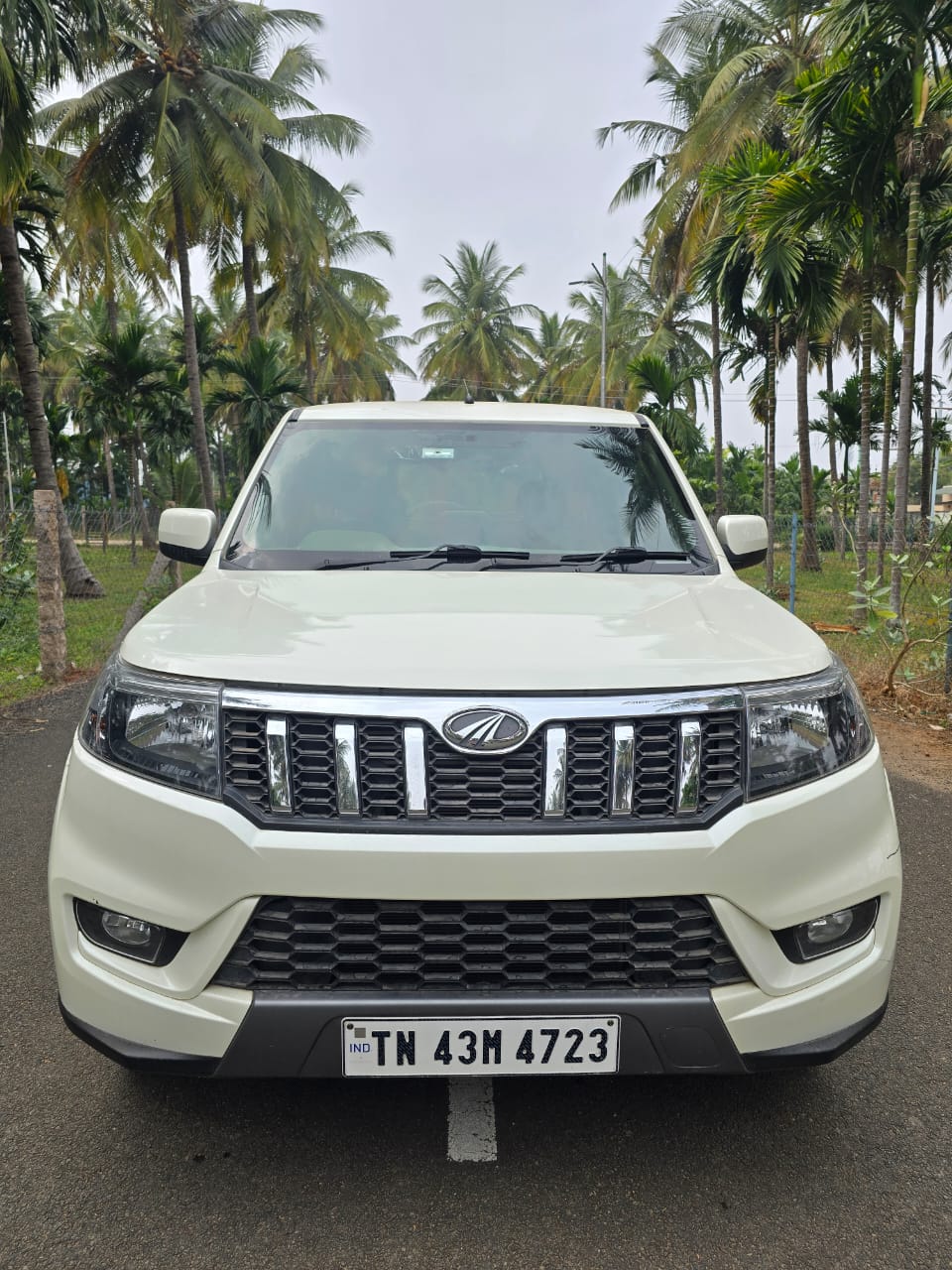 Mahindra Bolero Neo N10 R