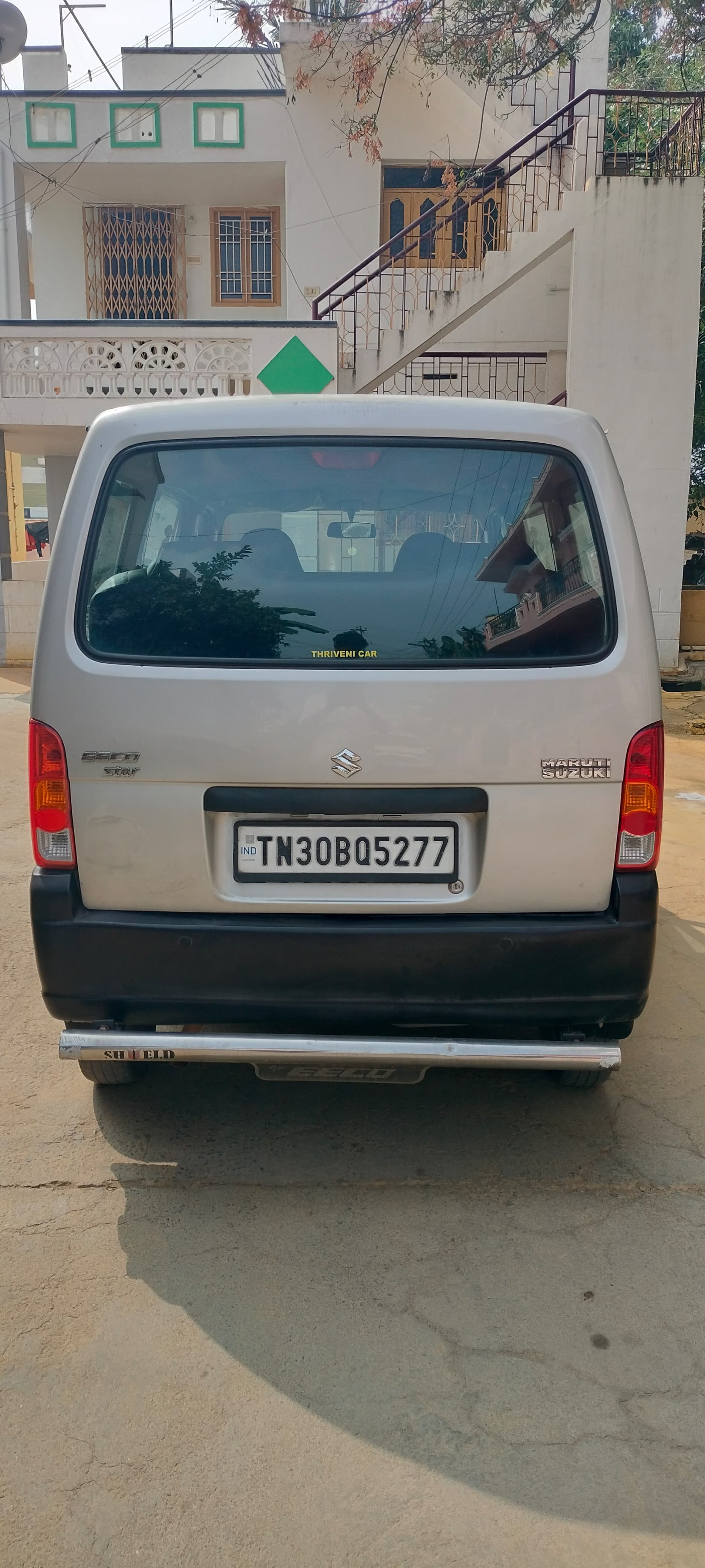 Maruti Suzuki Eeco 5 STR Ac