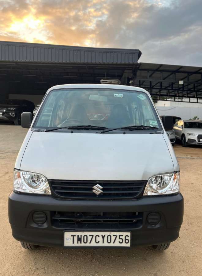 Maruti Suzuki Eeco 5 STR Ac