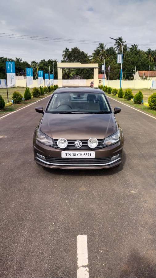 Volkswagen Vento 1.6 Highline