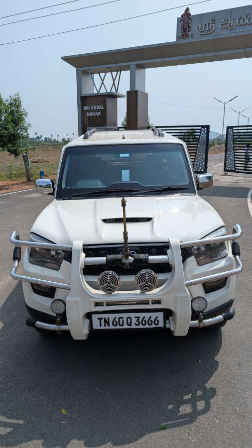 Mahindra Scorpio S4 Plus