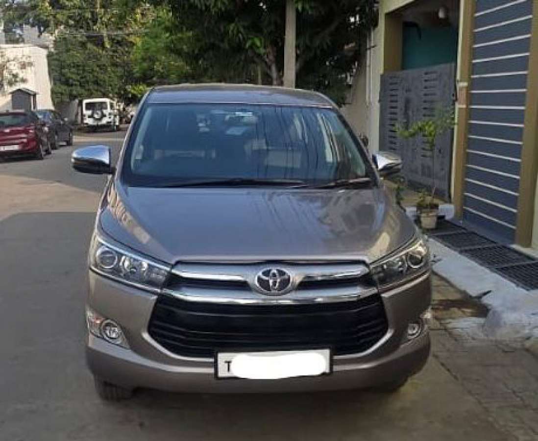 Toyota Innova Crysta 2.8 Z