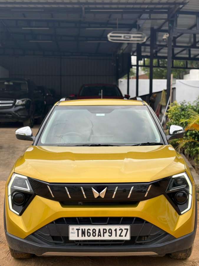 Mahindra XUV 3XO