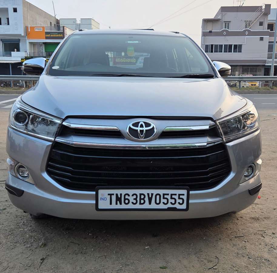 Toyota Innova Crysta 2.4z