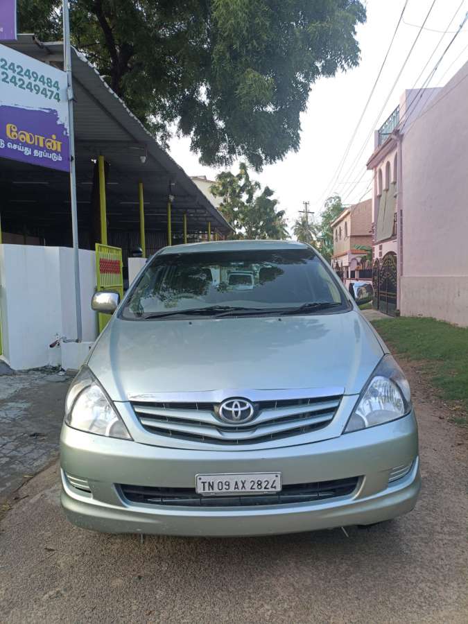 Toyota Innova 2.5 V 7 STR
