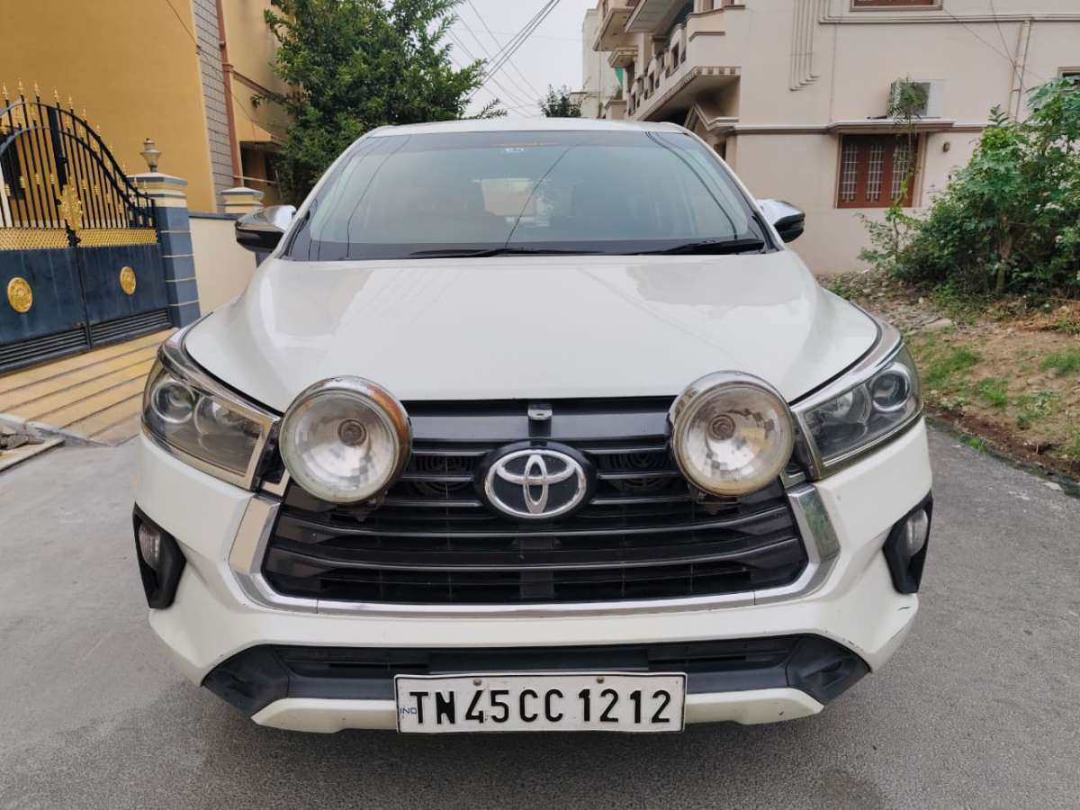 Toyota Innova Crysta 2.4 ZX 7 STR