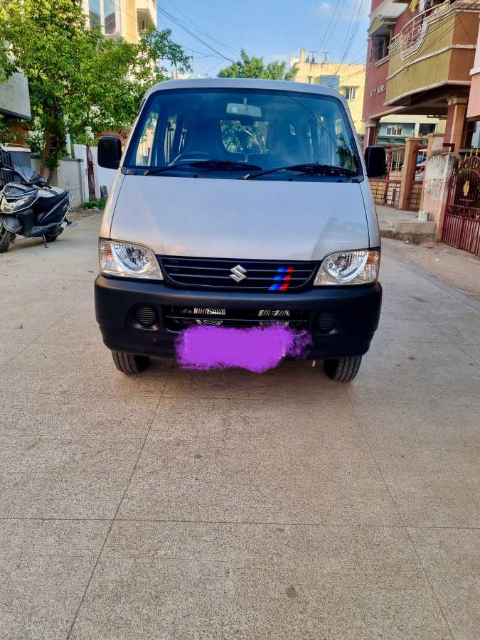 Maruti Suzuki Eeco 5 STR Ac