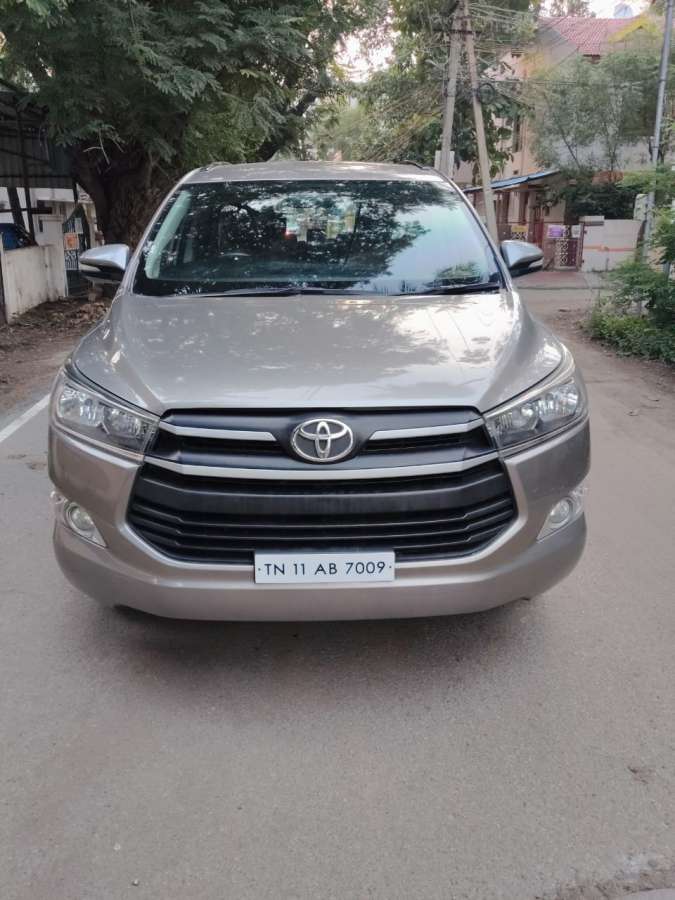 Toyota Innova Crysta 2.4 GX 7 STR