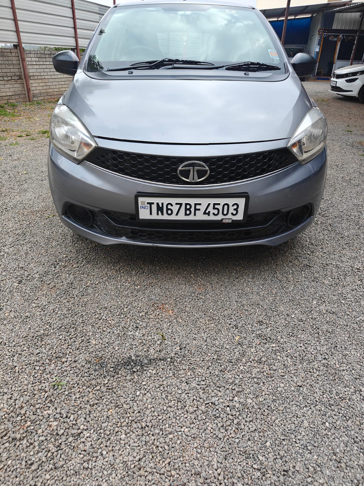Tata Tiago XM