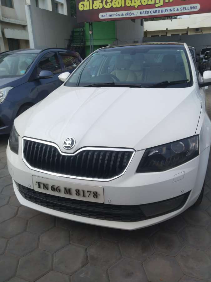 Skoda Octavia Elegance 2.0 TDI AT