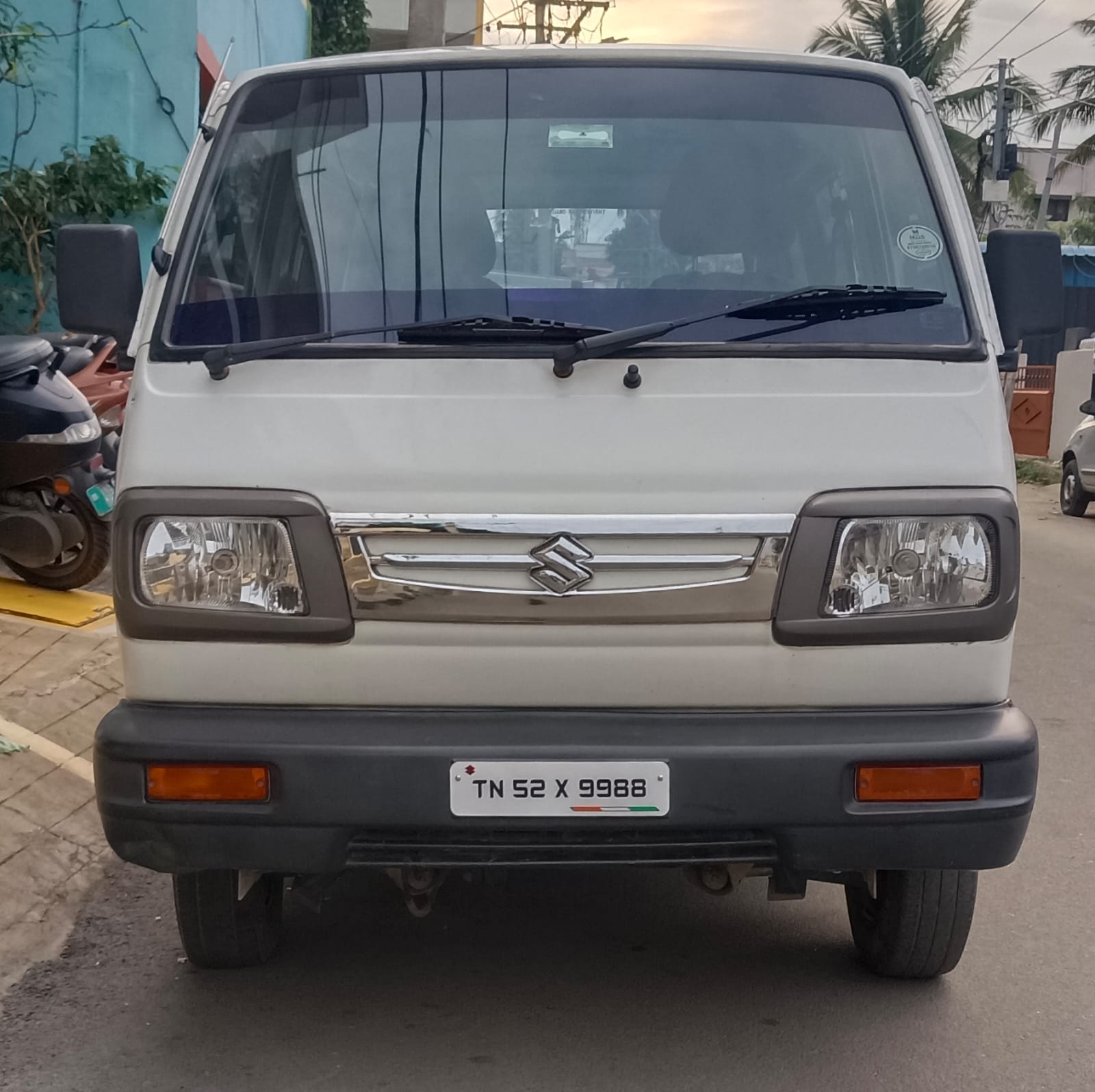 Maruti Suzuki Omni E MPI STD