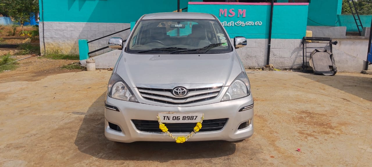Toyota Innova 2.5 G