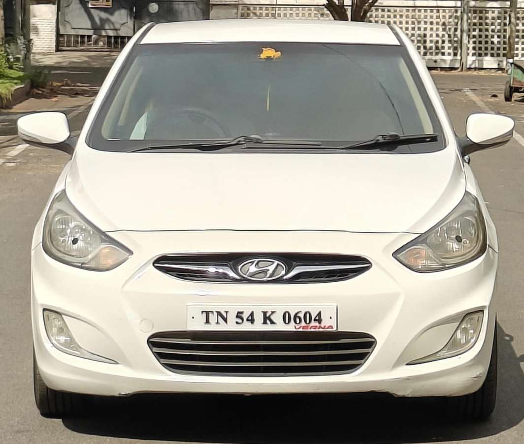 Hyundai Verna CRDi SX(O)