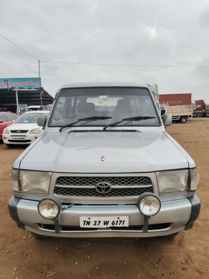 Toyota Qualis 2.4 DFS