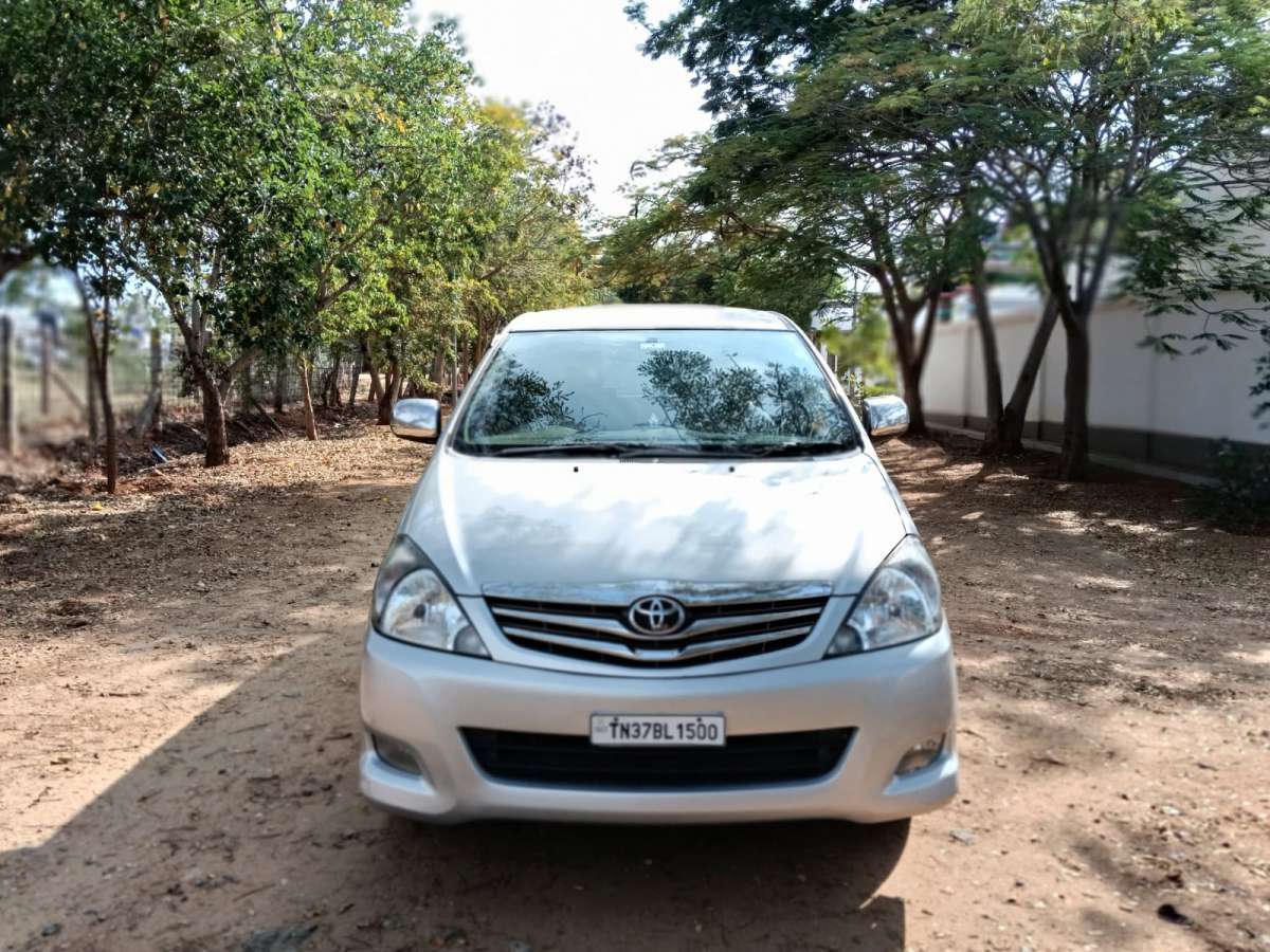 Toyota Innova 2.5 V 7 STR