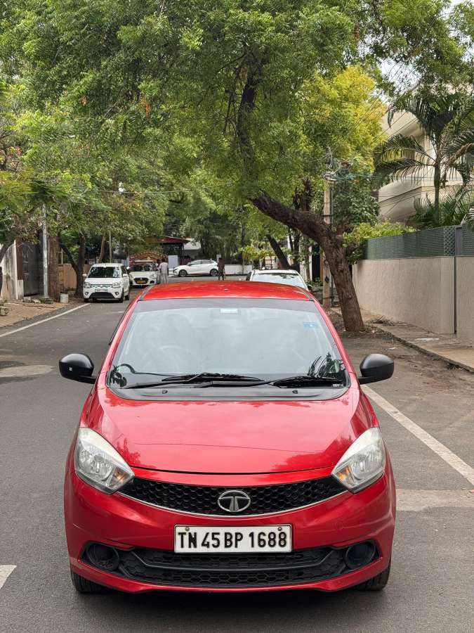 Tata Tiago XE