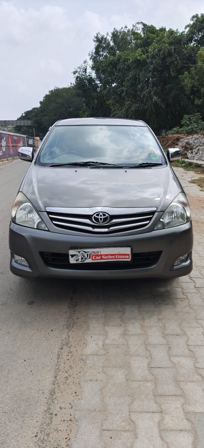 Toyota Innova 2.5 V