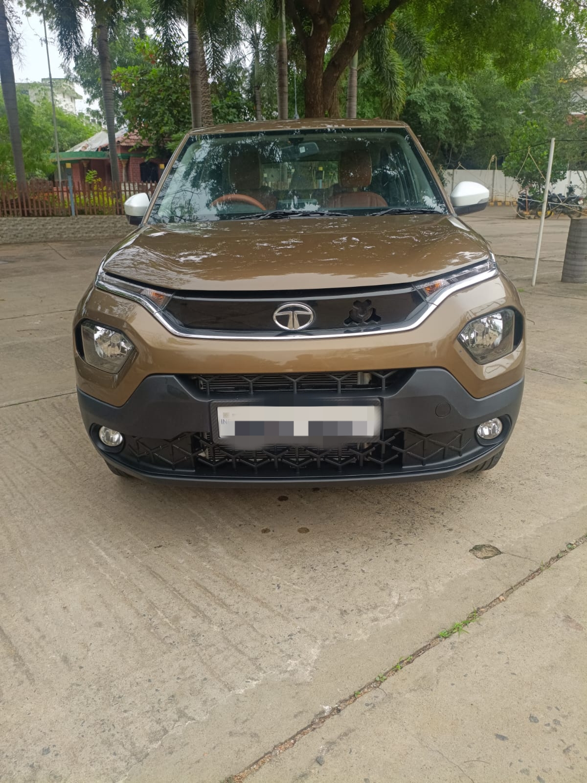 Tata punch Accomplished