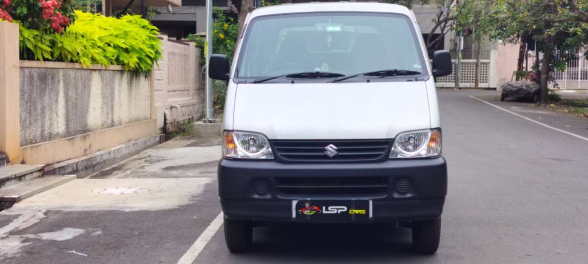 Maruti Suzuki Eeco 5 STR Ac