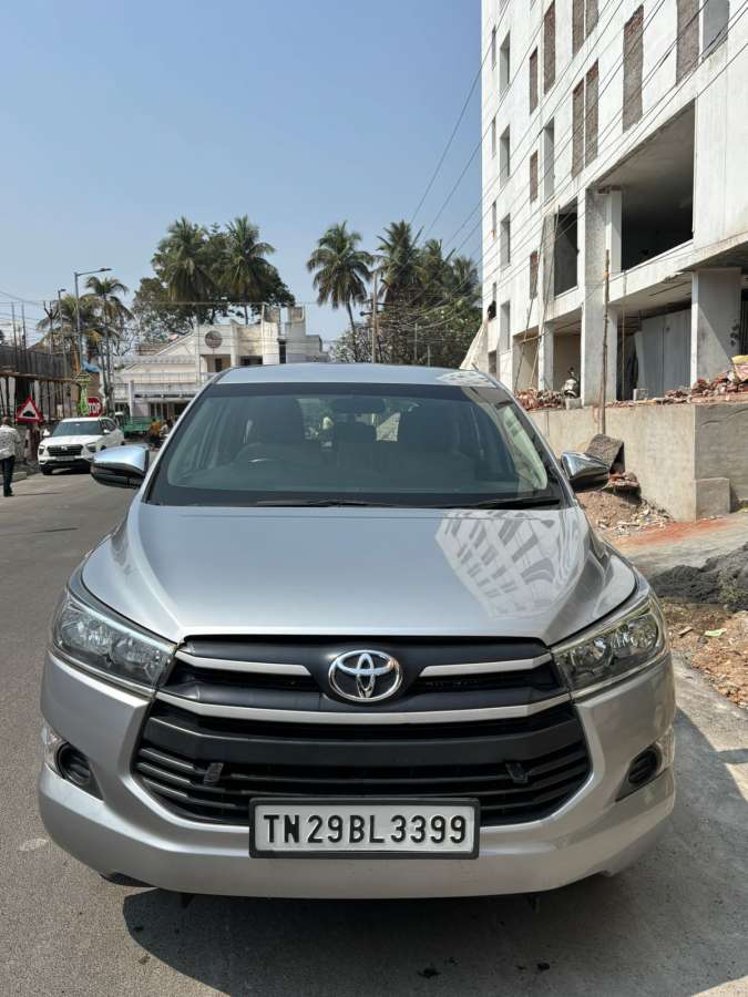 Toyota Innova Crysta 2.4 G