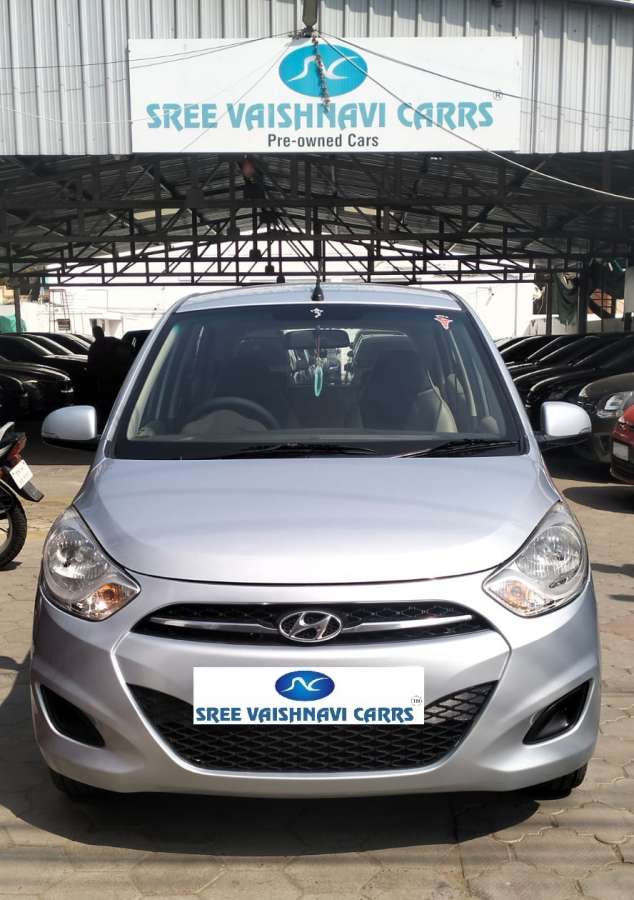 Hyundai i10 Sportz AT