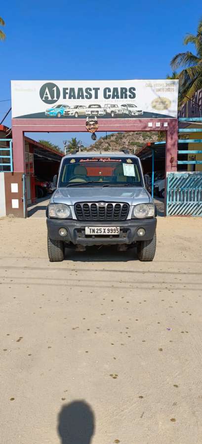 Mahindra Scorpio 2.6 SLX