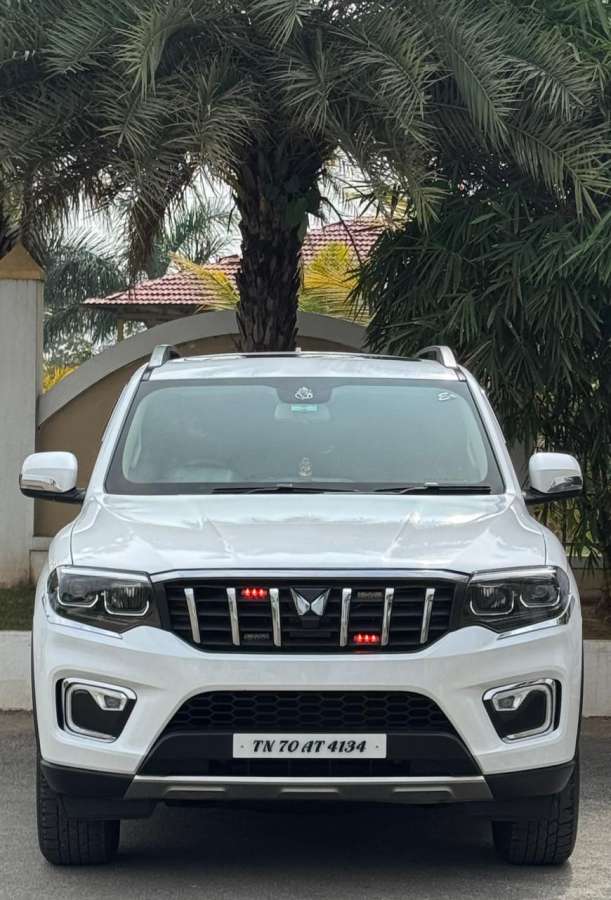 Mahindra Scorpio N Z8 Select
