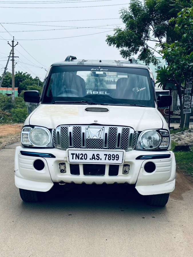 Mahindra Scorpio SLE 2.6 CRDE