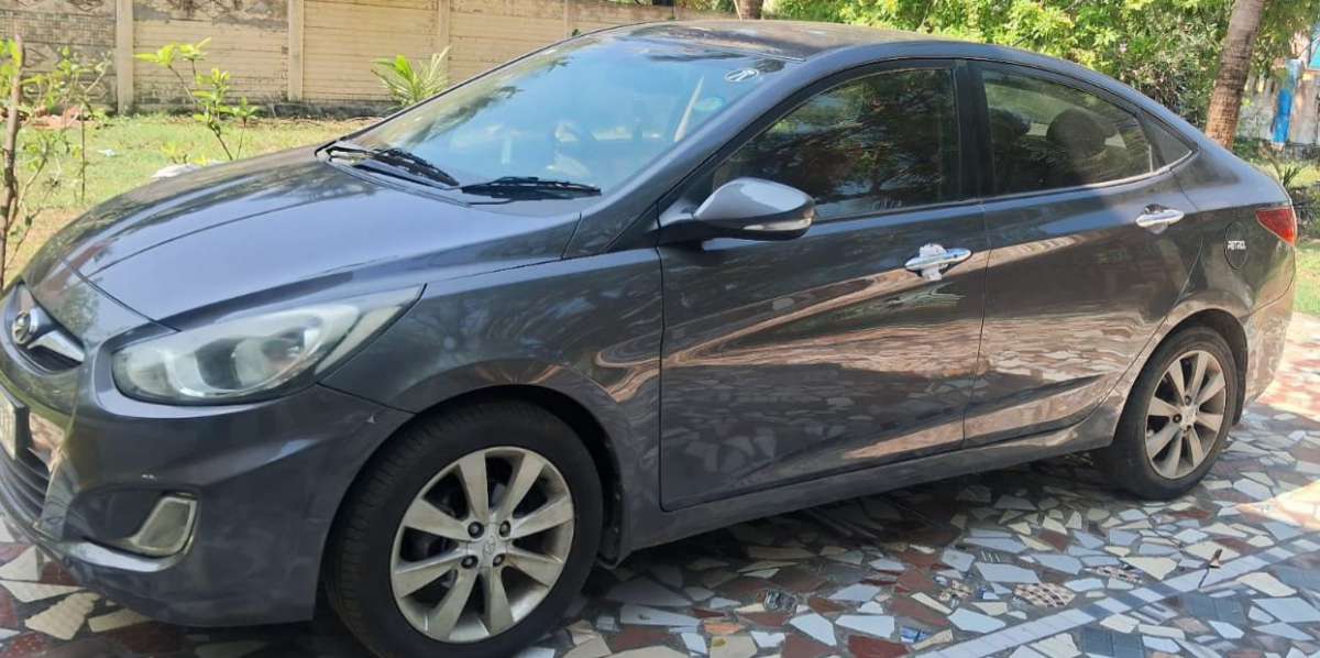 Hyundai Fluidic Verna