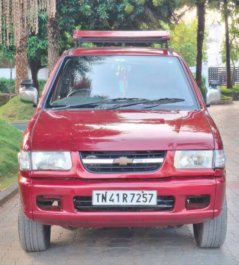 Chevrolet Tavera 2.5 LT