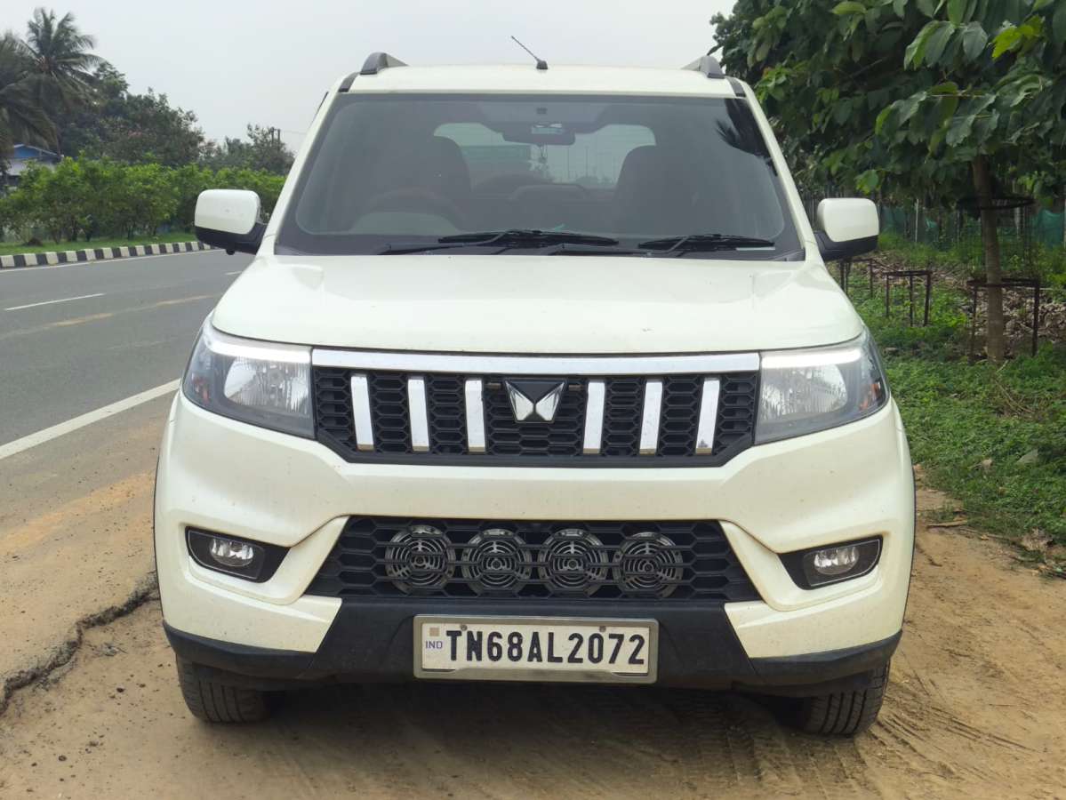 Mahindra Bolero NEO N8 7 STR