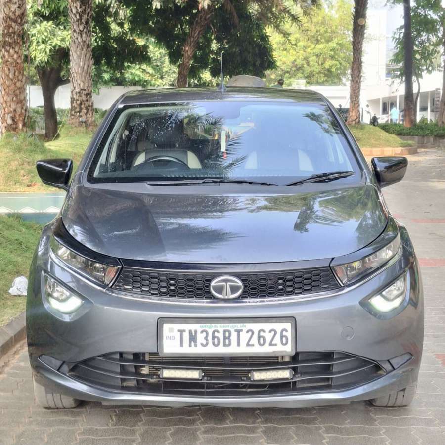Tata Altroz XT