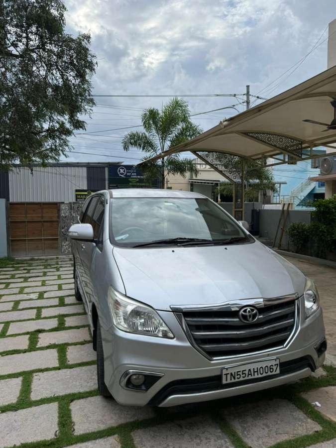 Toyota Innova 2.5 V 7 STR