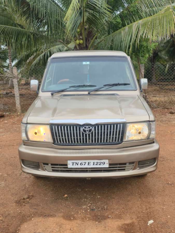 Toyota Qualis others