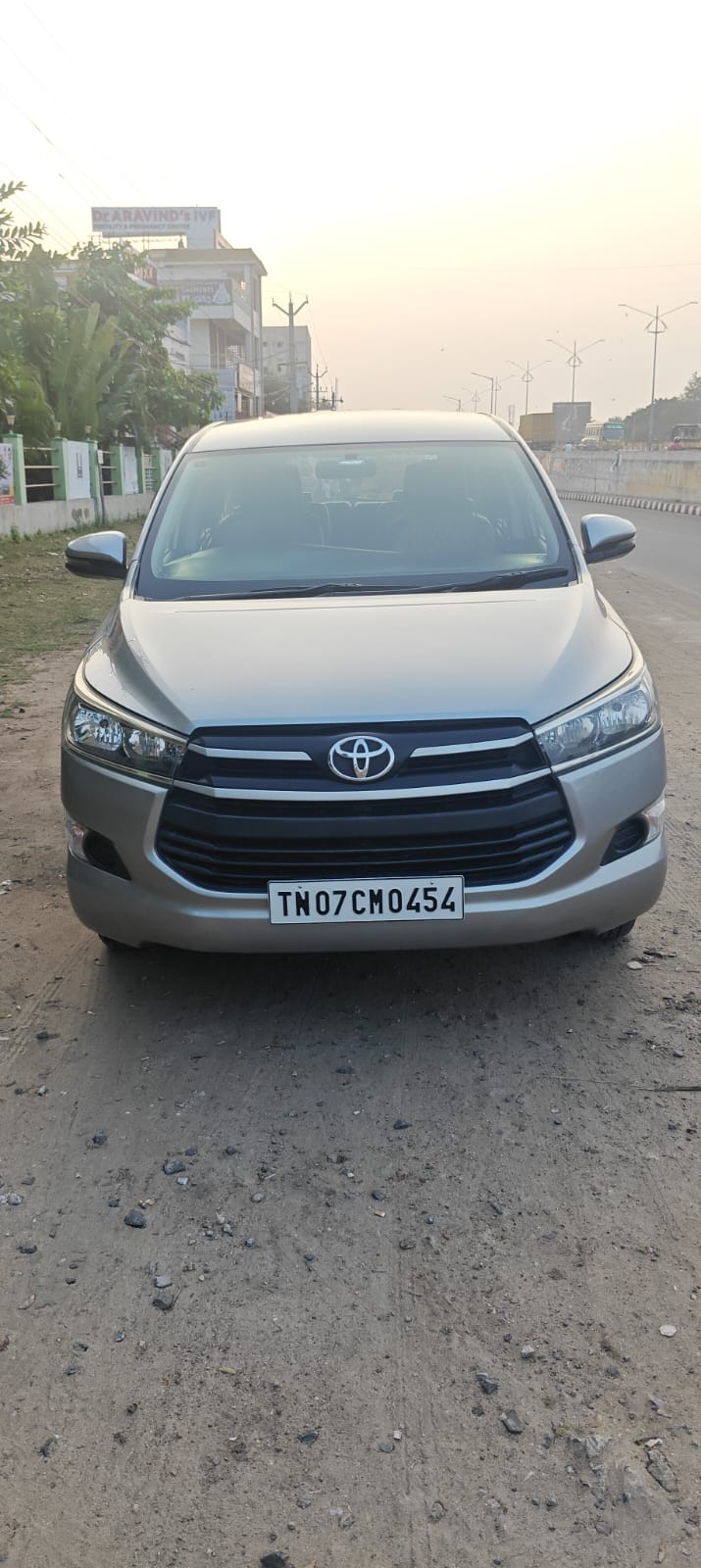 Toyota Innova Crysta 2.4 GX 8 STR