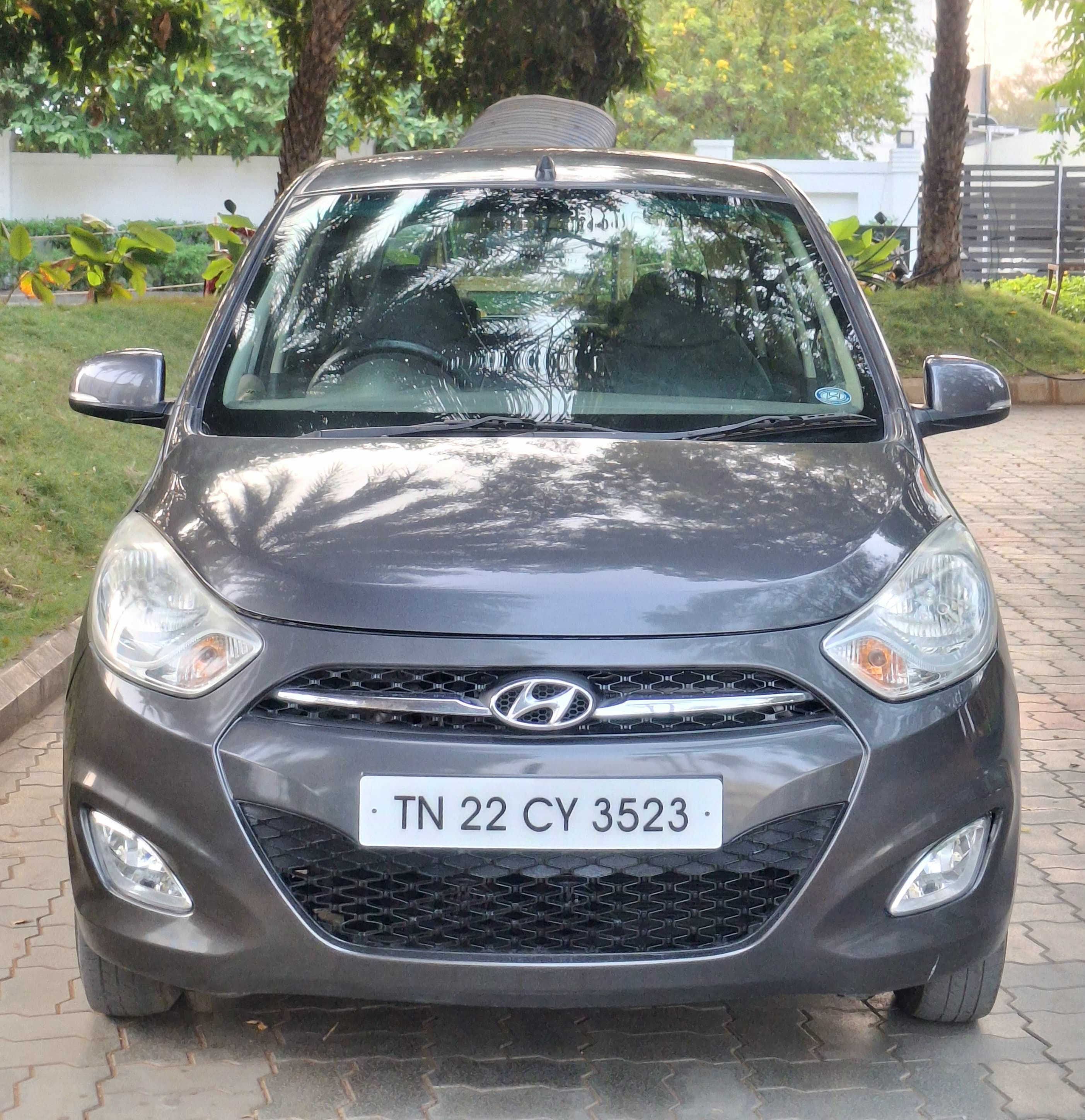 Hyundai i10 1.2 Sportz AT