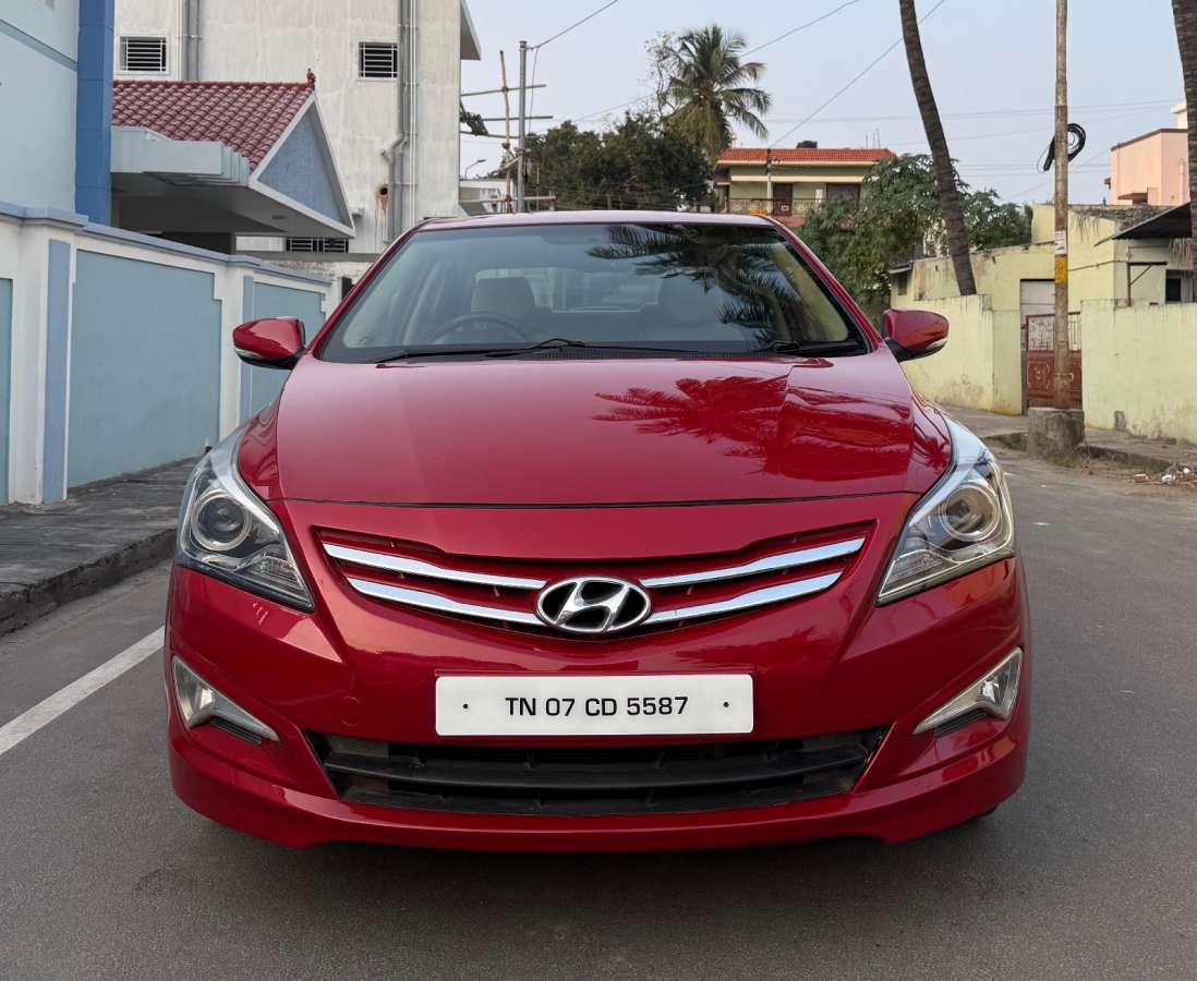 Hyundai Verna SX CRDi AT