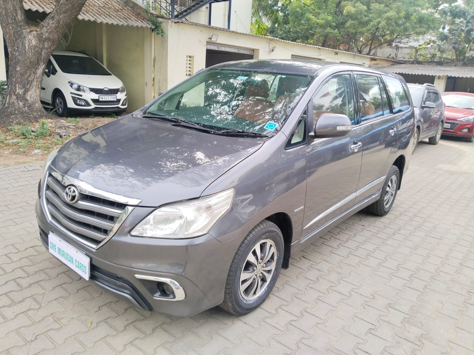 Toyota Innova 2.5 G 7 STR
