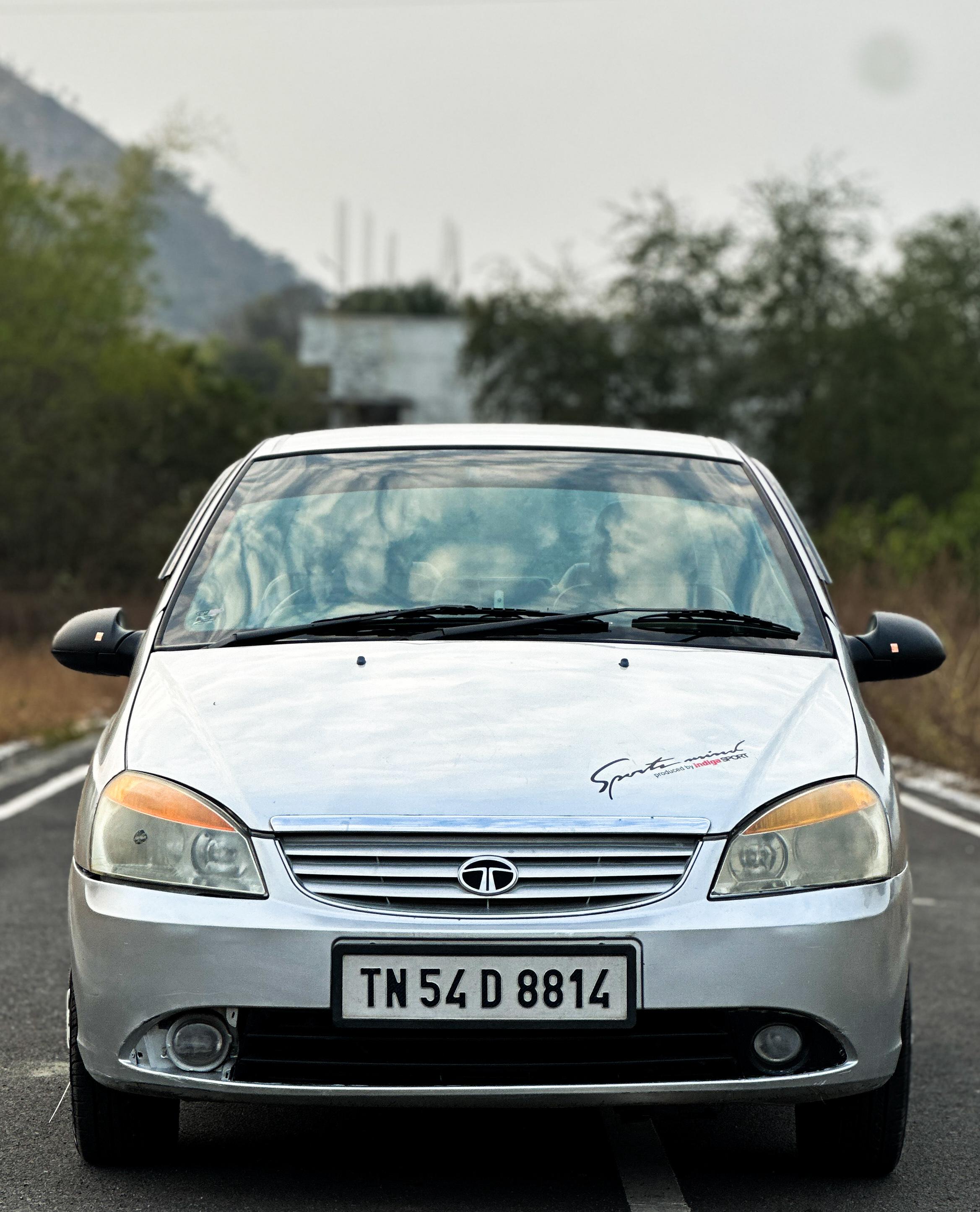 Tata Indigo eCS VX CR4