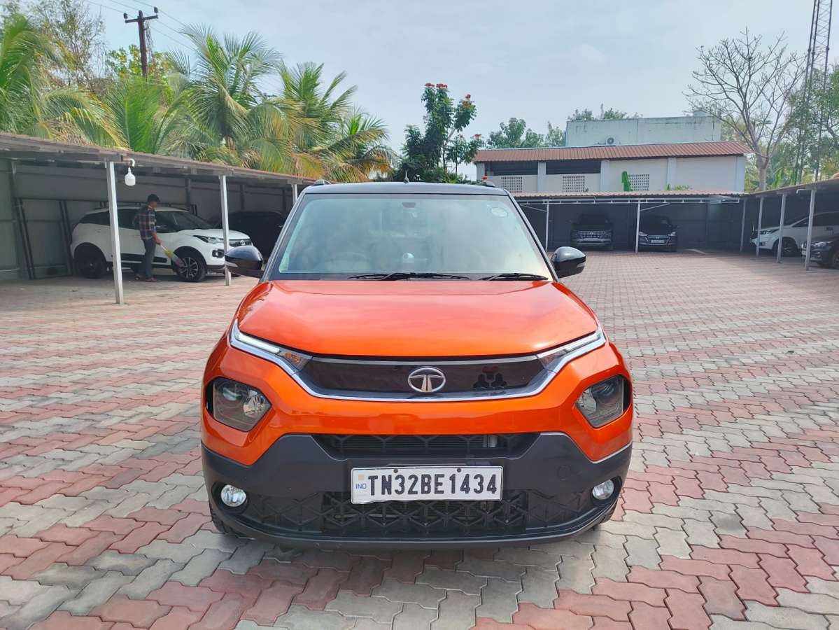 Tata punch Accomplished