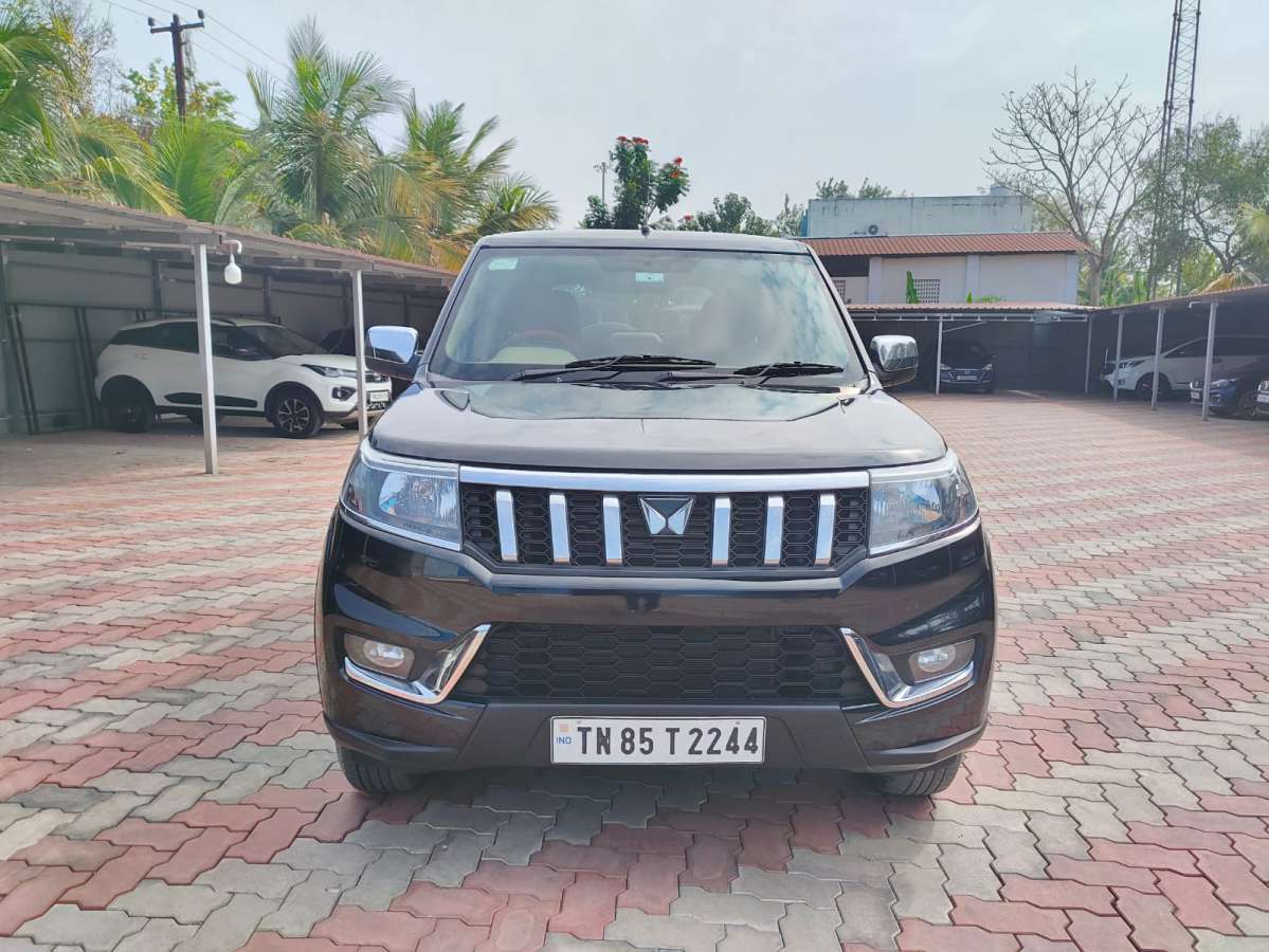 Mahindra Bolero NEO N8 7 STR