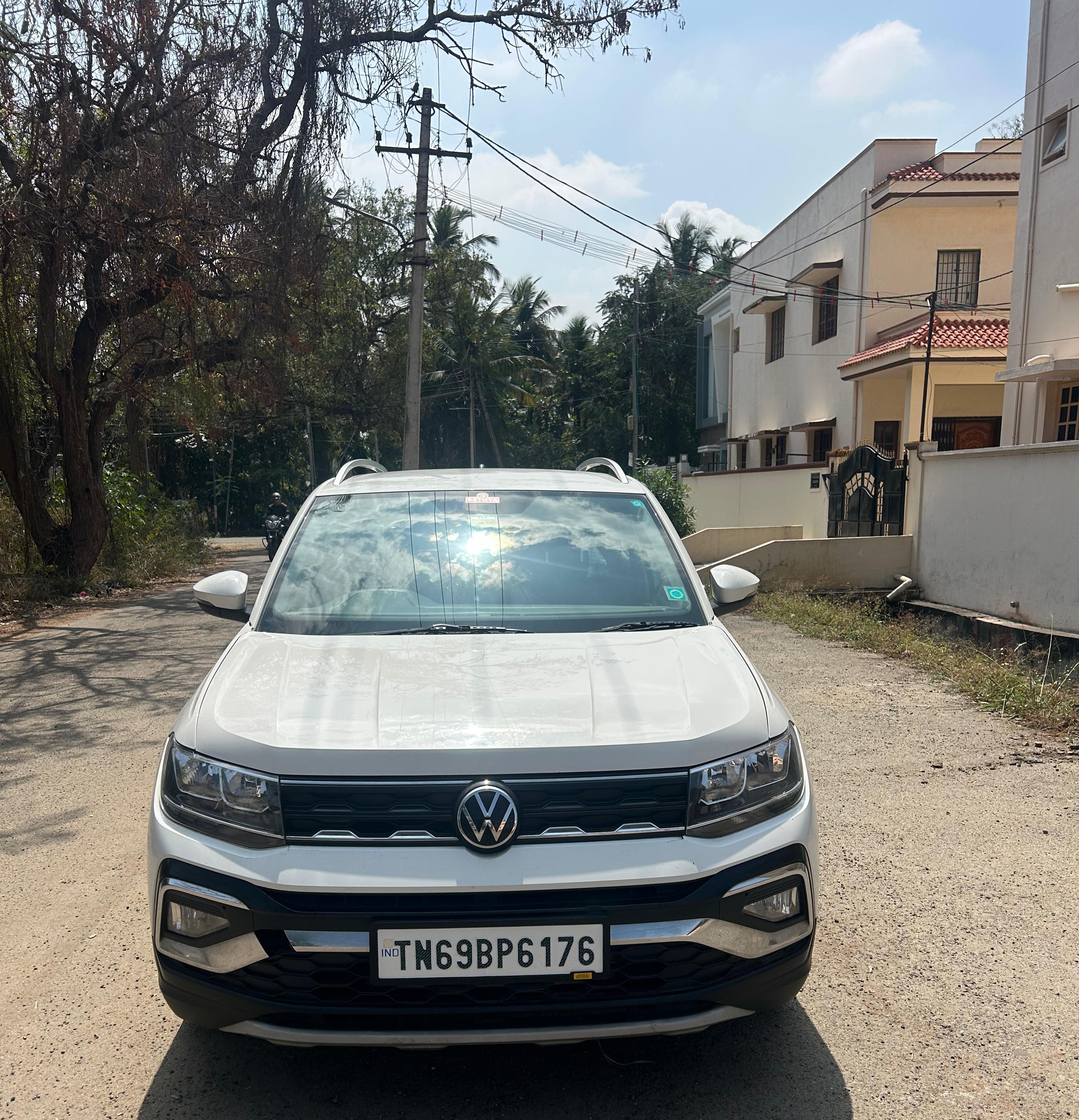 Volkswagen Taigun Topline - 1.0L TSI AT