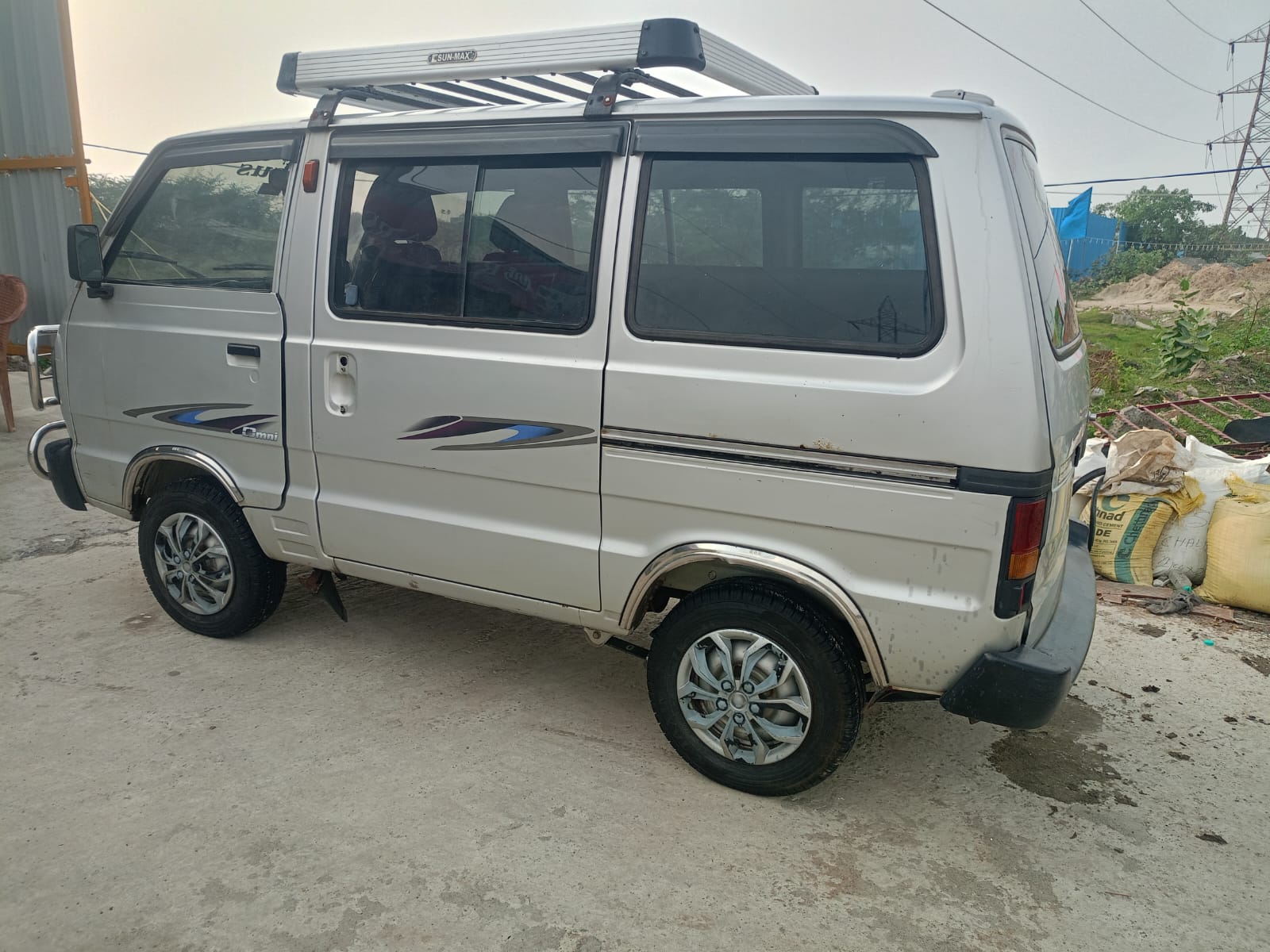 Maruti Suzuki Omni 5 seater
