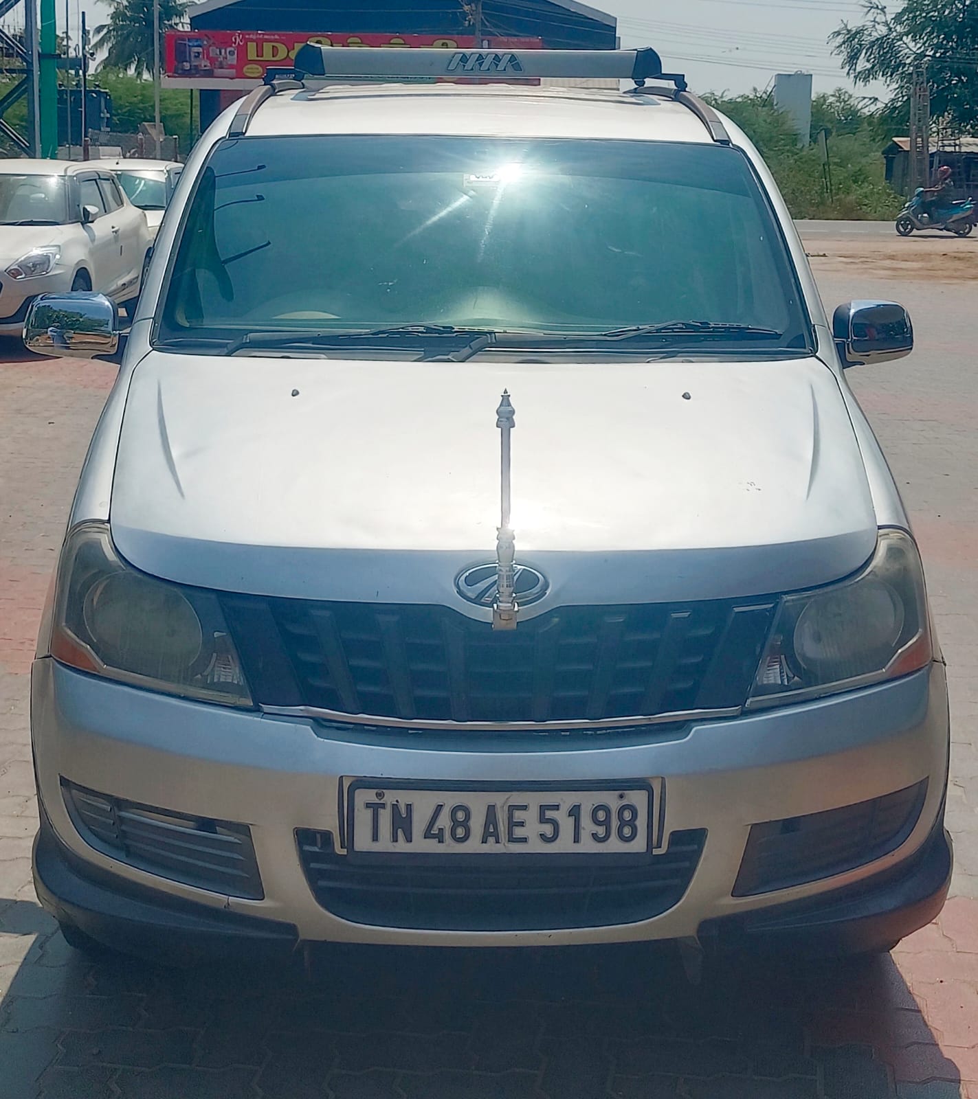 Mahindra Xylo D4