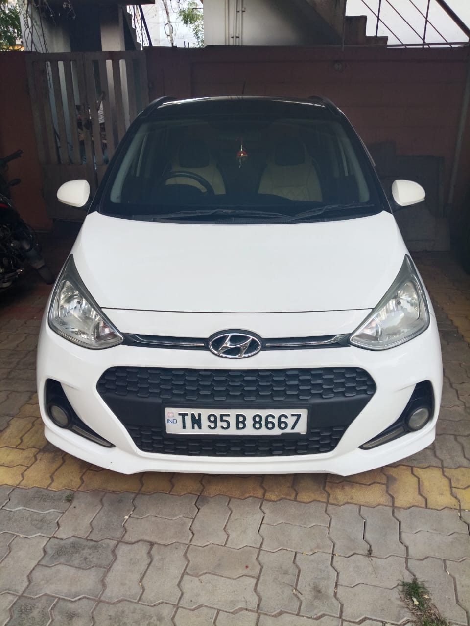Hyundai Grand I10 Sportz Plus